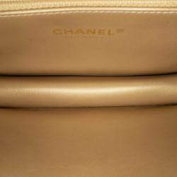 مملوكة مسبقًا Chanel Black Quilted Lambskin Octagonal Buckle Crossbody