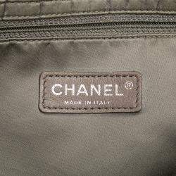 مملوكة مسبقًا حقيبة شانيال ذهبية وسط جلد العجل المثقوب ريإشيو دريل فلاب