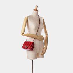 Pre Owned حقيبة شانيل كلاسيك كافيار رفر منفرد أحمر مربع صغير