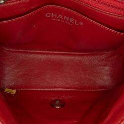 Pre Owned حقيبة شانيل كلاسيك كافيار رفر منفرد أحمر مربع صغير