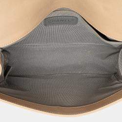 Pre Owned حقيبة شانيل بنية عجلية قديمة متوسطة ذات خياطة مزدوجة بوكشة بوي