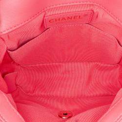 مملوكة مسبقًا Chanel Pink Mini Quilted Calfskin Bubbly Flap