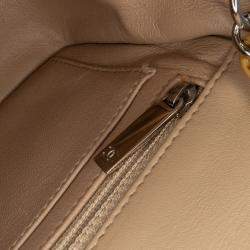 Pre Owned حقيبة شانيل كلاسيك بشكل مستطيل صغير صفراء بجلد برّاق ذات رفرف فردي