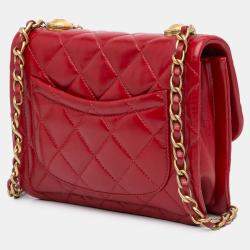 مملوكة مسبقًا Chanel Red Mini Quilted Lambskin Soft Square Flap