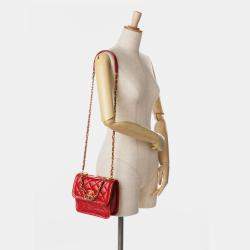 مملوكة مسبقًا Chanel Red Mini Quilted Lambskin Soft Square Flap