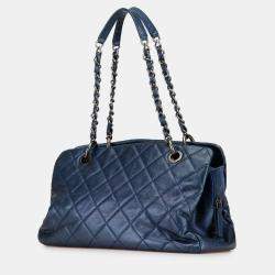 Pre Owned Chanel Blue Quilted Iridescent Caviar Chic Shopping Tote
