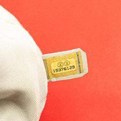 Pre Owned حقيبة شانيل حمراء كبيرة مبطنة جلد الخراف مع سلسلة حول الفتحة