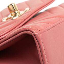 Pre Owned Chanel Pink Mini Chevron Lambskin Trendy CC Chain Wallet
