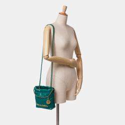 Pre Owned حقيبة شانيل 22 جلد عجل لامع أخضر صغير