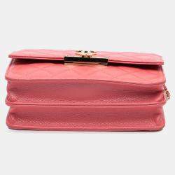 مملوكة مسبقًا محفظة شانيل سلسلة ذهبية كافيار مبطنة وردية