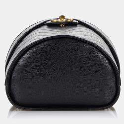 Pre Owned حقيبة شانيل فانيتي جلد كافيار سوداء CC