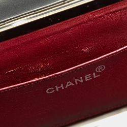 مملوكة مسبقًا حقيبة شانيل سوداء جلد خروف مبطن بنمط صندوقي