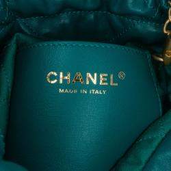 Pre Owned Chanel Green Mini Shiny Calfskin 22 Handbag