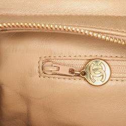 Pre Owned حقيبة شانيل بنية مبطنة جلد الخروف زينة شمس سلسلة كروس بودي