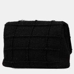 مملوكة مسبقًا Chanel Black Jumbo Reissue 2.55 Choco Bar Wool Felt Identification Flap