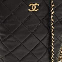 Pre Owned Chanel Chain Around Phone Black Quilted Leather Crossbody Bag
