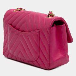 Pre Owned حقيبة شانييل وردية صغيرة مستطيلة كلاسيكية شيفرون جلد لامبسكين رفرف فردي