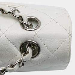 Pre Owned Chanel White Medium Classic Caviar Double Flap
