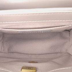 مملوكة مسبقًا Chanel CC Quilted Lambskin Rounded Flap