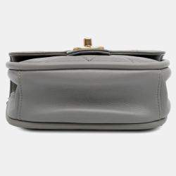 مملوكة مسبقًا Chanel CC Quilted Lambskin Rounded Flap