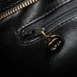 مملوكة مسبقًا Chanel Black Caviar Medallion Tote 