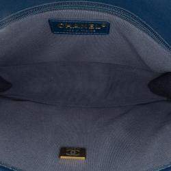 مملوكة مسبقًا حقيبة شانيل بلو تويد صغيرة "سكول ميموري" بيد علوية وغطاء