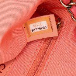 مملوكة مسبقًا حقيبة كاميرا شانيل وردية جلد الضأن مع شعار CC كريستال عملاق