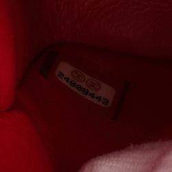 Pre Owned حقيبة شانيل وردي متوسط كلاسيك شيفرون جلد خروف مزدوجة قلاب