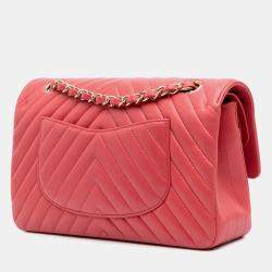 Pre Owned حقيبة شانيل وردي متوسط كلاسيك شيفرون جلد خروف مزدوجة قلاب