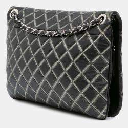 مملوكة مسبقًا حقيبة شانيل رفرف كريستال CC جلد لامب سكِن مضغوط معدني أسود