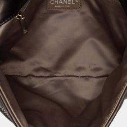 مملوكة مسبقًا حقيبة شانيل رفرف كريستال CC جلد لامب سكِن مضغوط معدني أسود