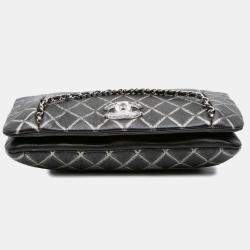 مملوكة مسبقًا حقيبة شانيل رفرف كريستال CC جلد لامب سكِن مضغوط معدني أسود