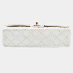 مملوكة مسبقًا Chanel White Medium Classic Caviar Double Flap
