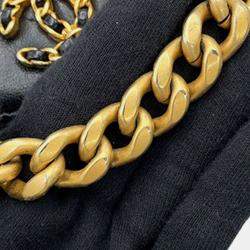Pre Owned حقيبة شانيل كلاتش دائري جلد أسود مع سلسلة