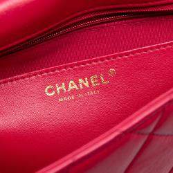 مملوكة مسبقًا Chanel Red Large Quilted Lambskin Funky Town Flap