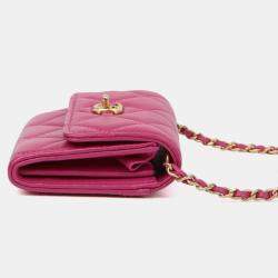 مملوكة مسبقًا Chanel Pearl Crush Mini Pink Leather Chain Shoulder Bag