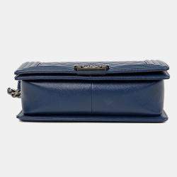مملوكة مسبقًا Chanel Caviar Boy Medium Blue Leather Shoulder Bag