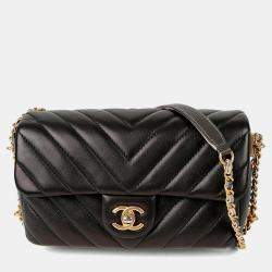 Pre Owned Chanel Chain Around Mini Black Leather Flap Shoulder Bag