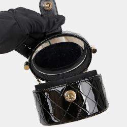 Pre Owned حقيبة شانيل فانتيتي مستطيلة صغيرة جلد أسود عبر الجسم