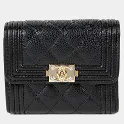مملوكة مسبقًا Chanel Boy Black Caviar Leather Wallet