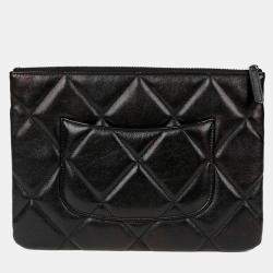 Pre Owned حقيبة كلاتش شانيل جلد ناعم سوداء متوسطة الحجم