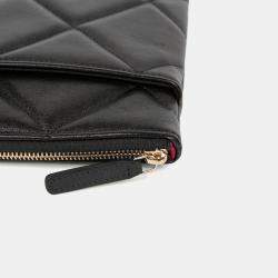 Pre Owned حقيبة كلاتش شانيل جلد ناعم سوداء متوسطة الحجم