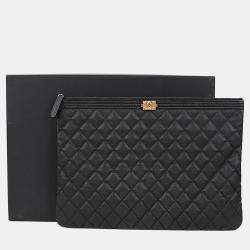 مملوكة مسبقًا حقيبة كلاتش شانيل بوي كبيرة جلد كافيار أسود