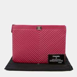 Pre Owned Chanel Boy Chevron New Medium Red Lambskin Leather Clutch