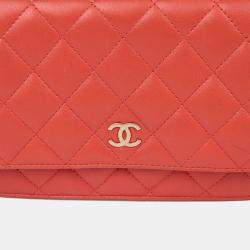 Pre Owned محفظة بسلسلة شانيل جلد كافيار بيضاء