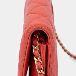 Pre Owned محفظة بسلسلة شانيل جلد كافيار بيضاء