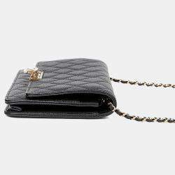 Pre Owned حقيبة شانيل كروس بودي جلد الكافيار الأسود الذهبي كلاس