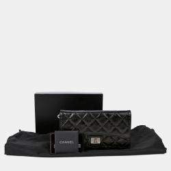 مملوكة مسبقًا محفظة شانيل جلد أسود طويلة