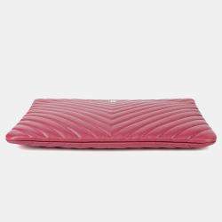 مملوكة مسبقًا حقيبة كلتش شانيل جلد أحمر جديدة متوسطة الحجم