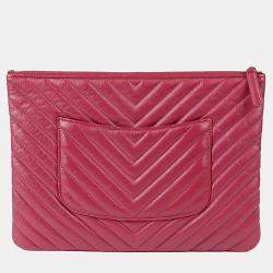 مملوكة مسبقًا حقيبة كلتش شانيل جلد أحمر جديدة متوسطة الحجم